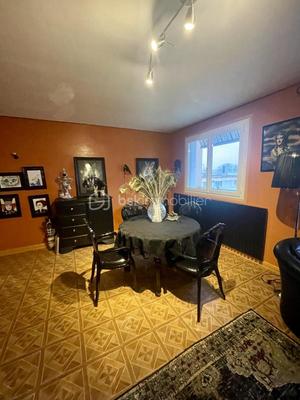 Appartement - 82 m² - 4 pièces