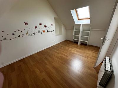 Maison en pierre - 75 m² - 4 pièces
