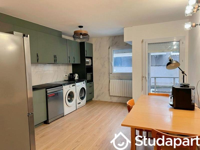 Chambre - 12 m² - 1 pièce