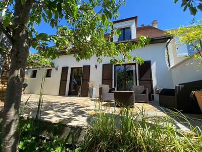 Maison - 168 m² - 5 pièces