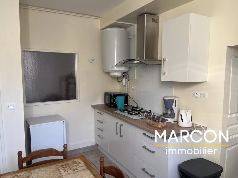 Immeuble - 214 m² - 10 pièces