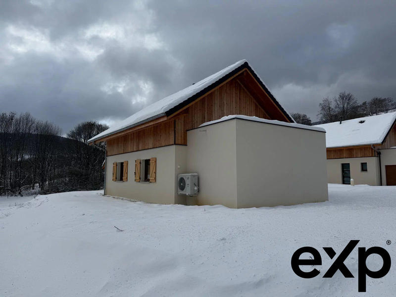 Maison - 98 m² - 4 pièces