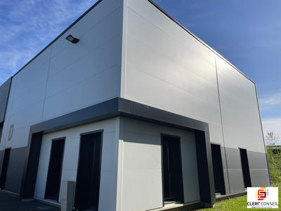Local d'activités - 240 m²
