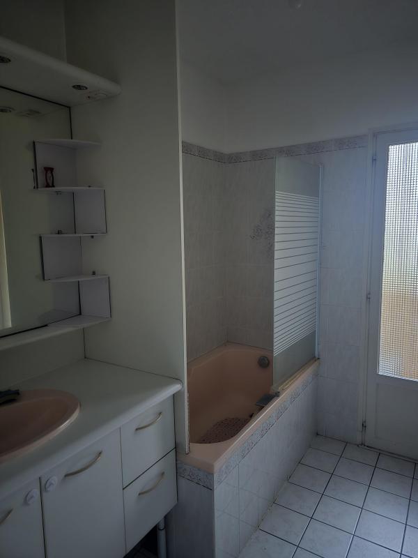 Appartement - 85 m² - 7 pièces