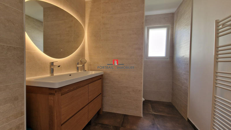 Maison - 161 m² - 7 pièces