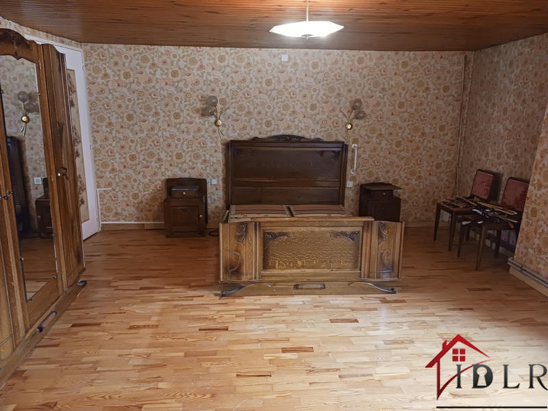 Maison - 320 m² - 11 pièces