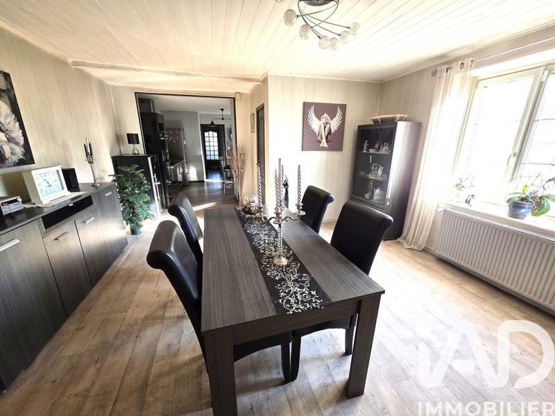 Maison - 142 m² - 6 pièces