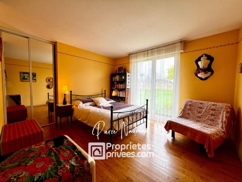 Maison - 207 m² - 5 pièces