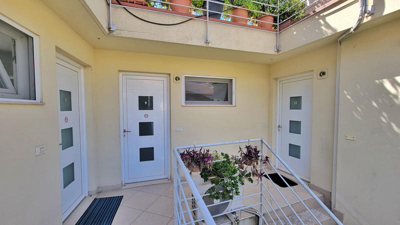 Immeuble - 13 pièces