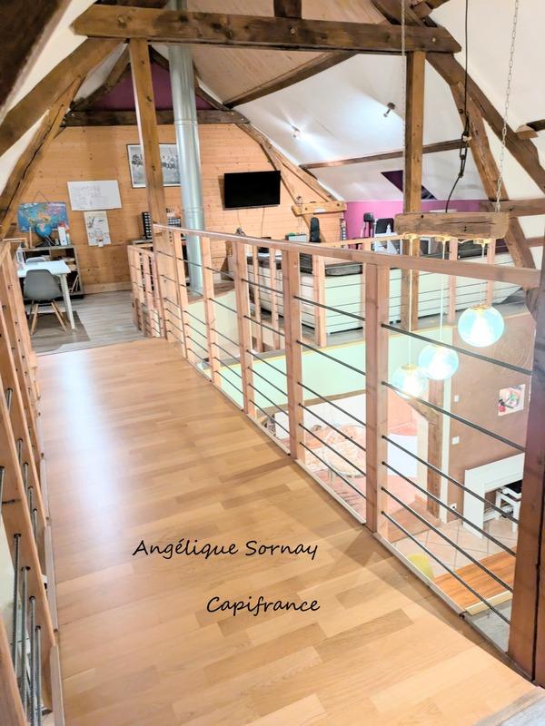 Maison - 222 m² - 8 pièces