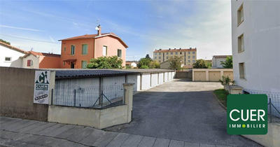 Parking / Garage - 12 m²