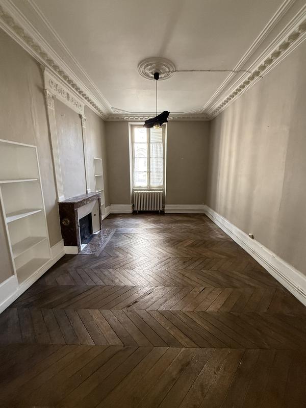 Appartement - 89 m² - 4 pièces