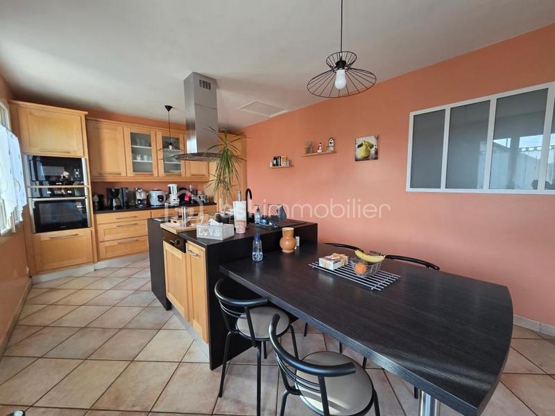 Maison traditionnelle - 116 m² - 6 pièces