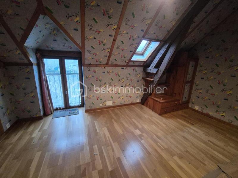 Maison de bourg - 184 m² - 6 pièces