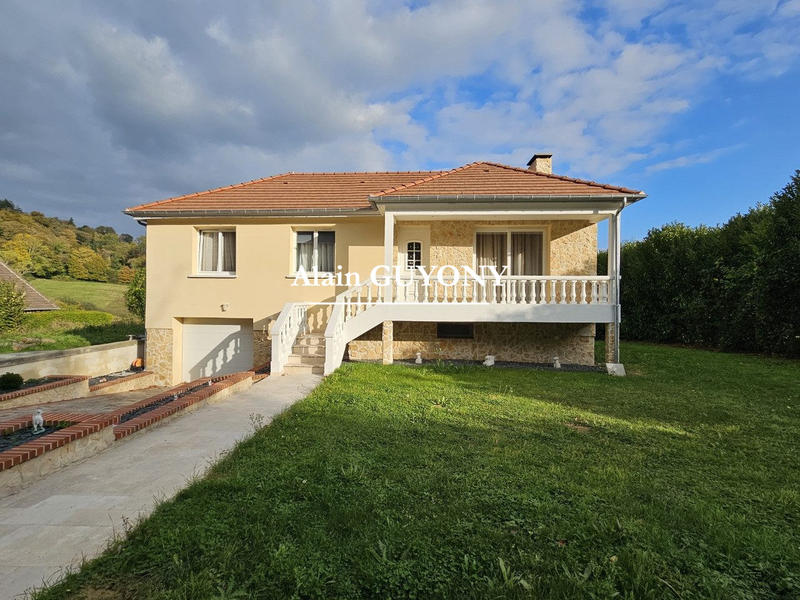 Maison traditionnelle - 133 m² - 6 pièces