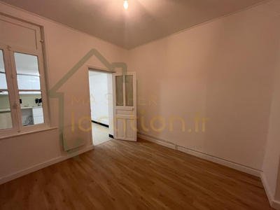 Maison - 84 m² - 5 pièces