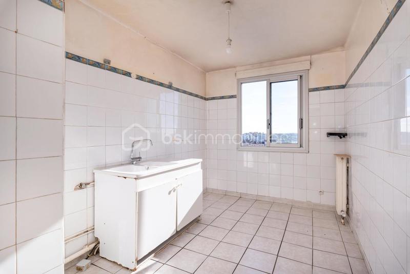 Appartement - 83 m² - 4 pièces