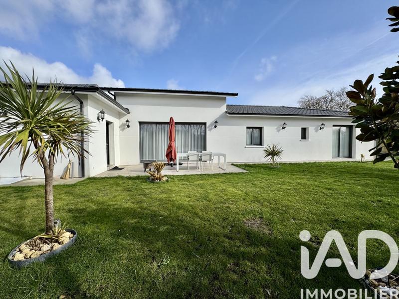 Maison - 187 m² - 7 pièces