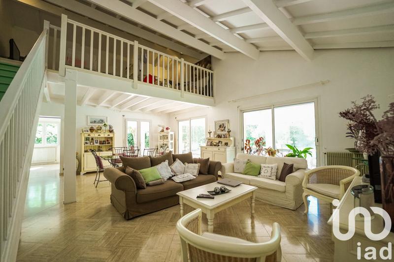 Maison - 187 m² - 6 pièces