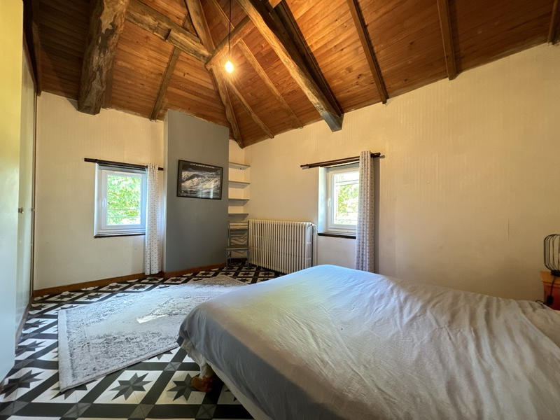 Maison - 287 m² - 10 pièces