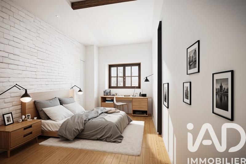 Maison - 90 m² - 5 pièces