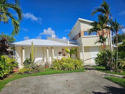 Maison - 112 m² - 4 pièces