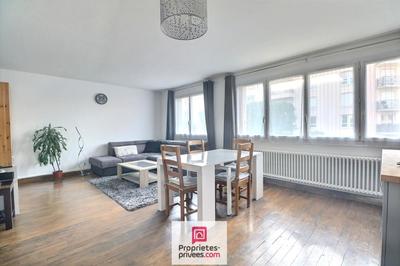 Appartement - 75 m² - 5 pièces