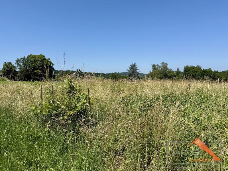 Terrain constructible - 1 524 m²