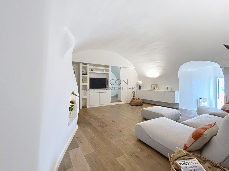 Appartement - 80 m² - 3 pièces