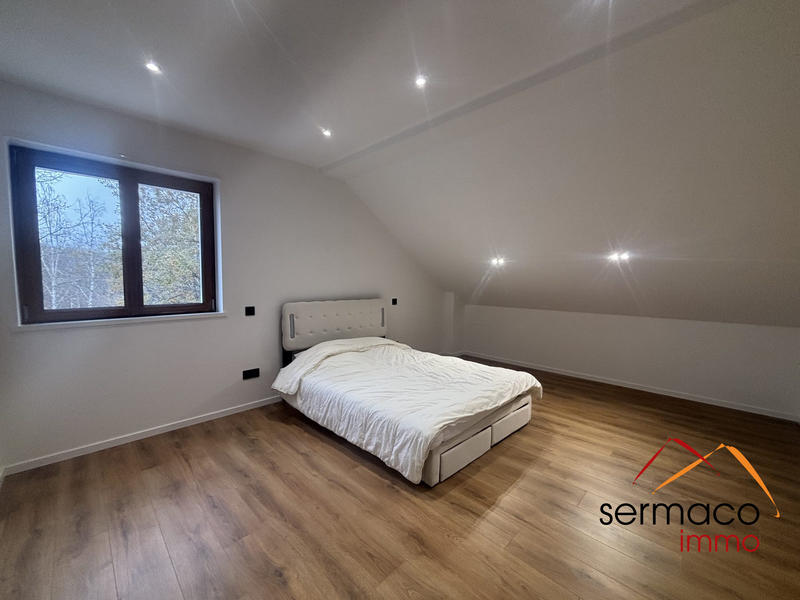 Maison - 200 m² - 6 pièces