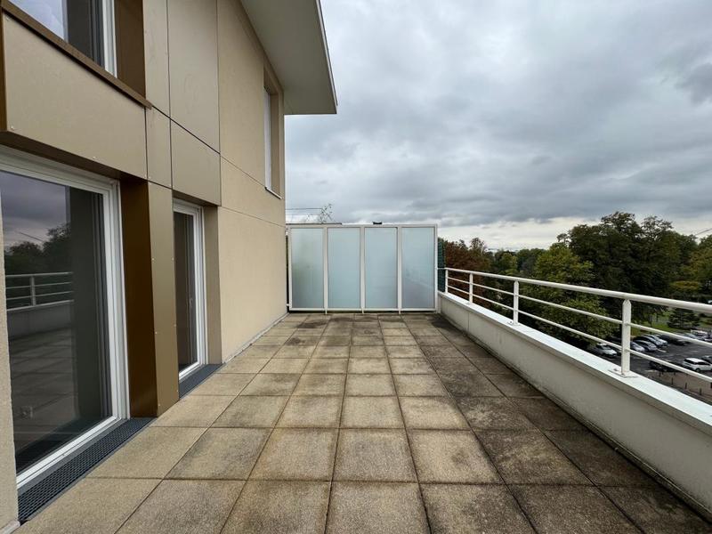 Appartement - 106 m² - 5 pièces