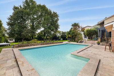 Maison - 270 m² - 8 pièces