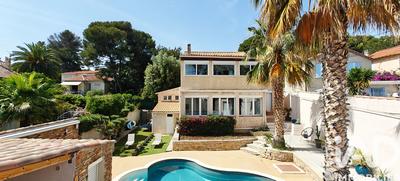 Maison - 141 m² - 7 pièces