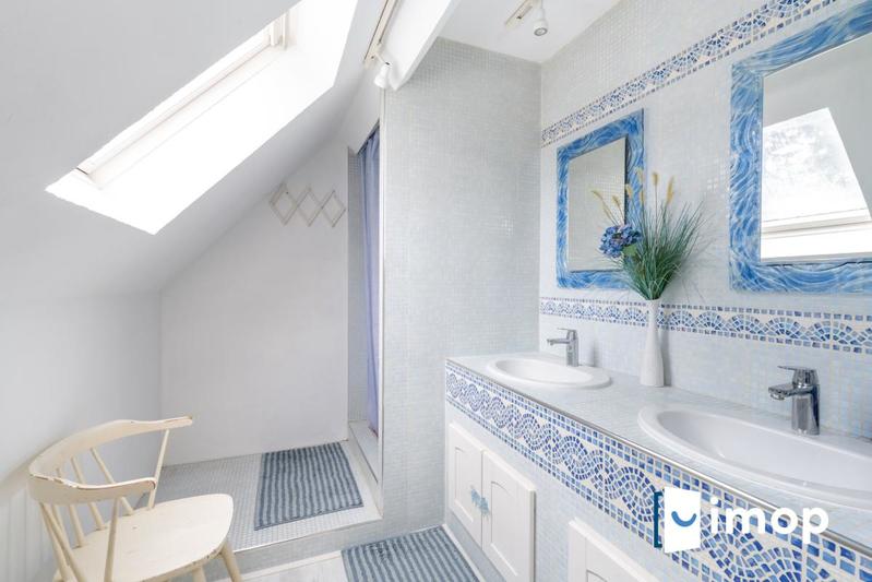 Maison - 136 m² - 5 pièces