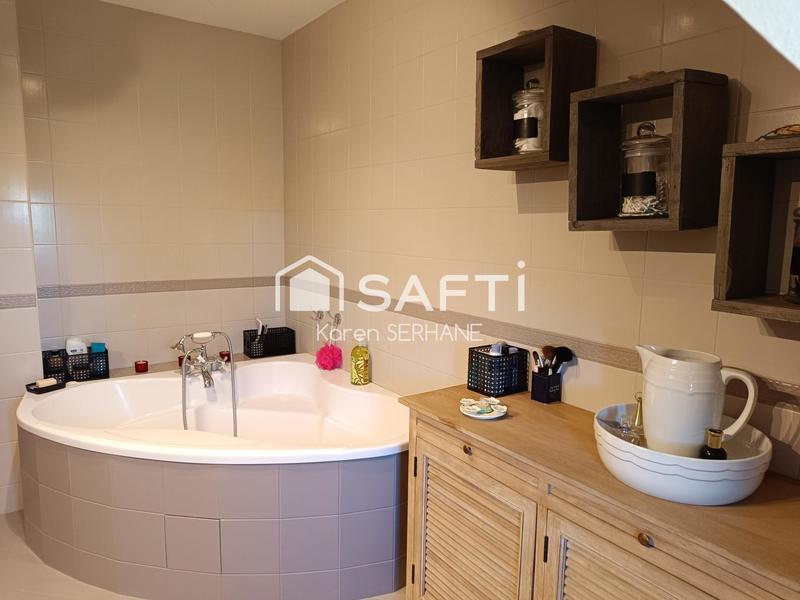 Ferme - 220 m² - 8 pièces