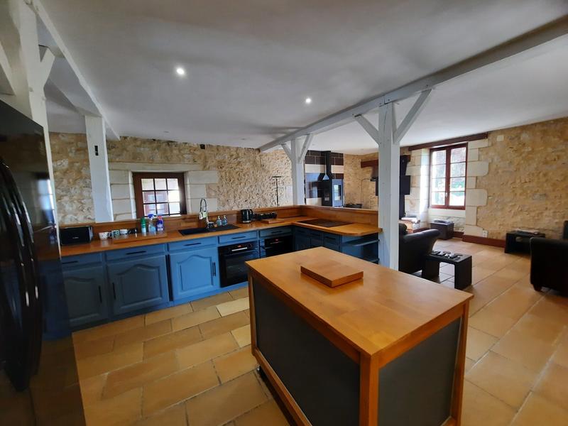 Maison traditionnelle - 271 m² - 12 pièces