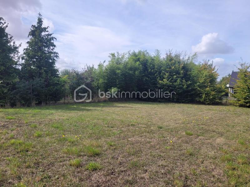 Terrain constructible - 1 457 m²