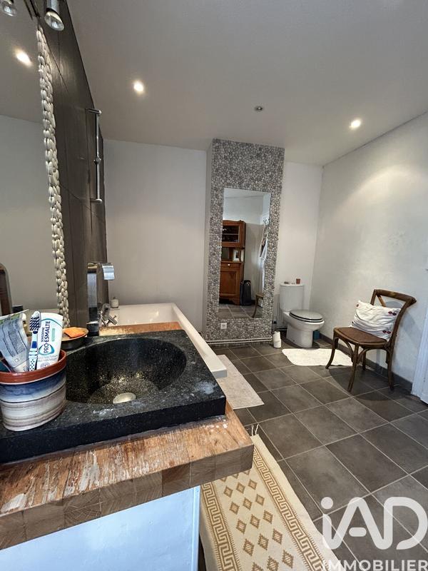 Maison de village - 285 m² - 7 pièces