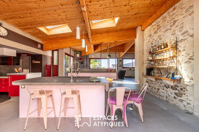 Maison - 270 m² - 8 pièces