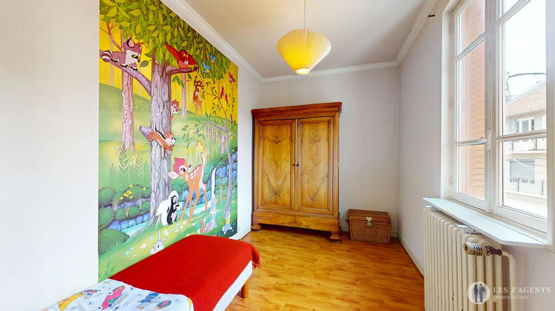 Maison - 299 m² - 8 pièces