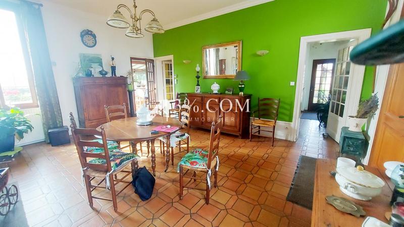 Maison de maîtres - 209 m² - 7 pièces