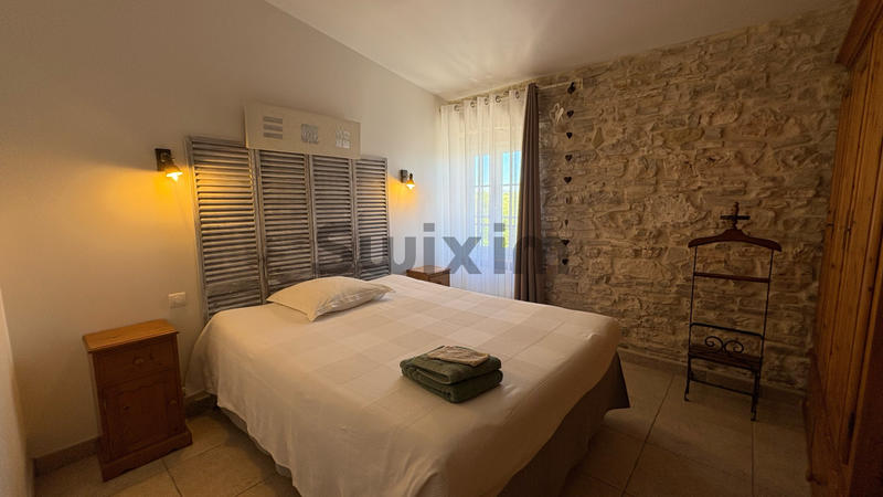 Mas - 220 m² - 8 pièces