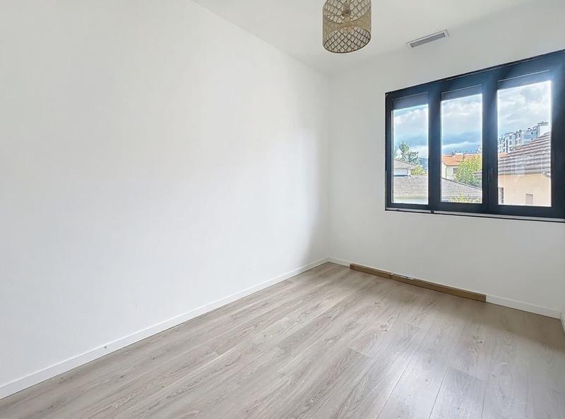 Maison - 153 m² - 6 pièces