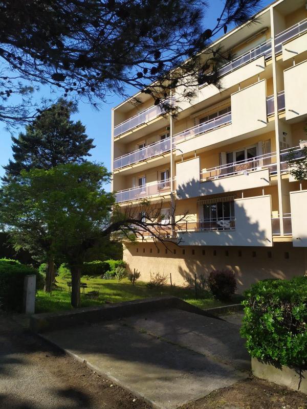 Appartement - 96 m² - 5 pièces