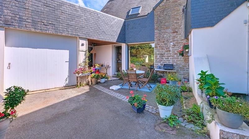 Maison - 160 m² - 8 pièces