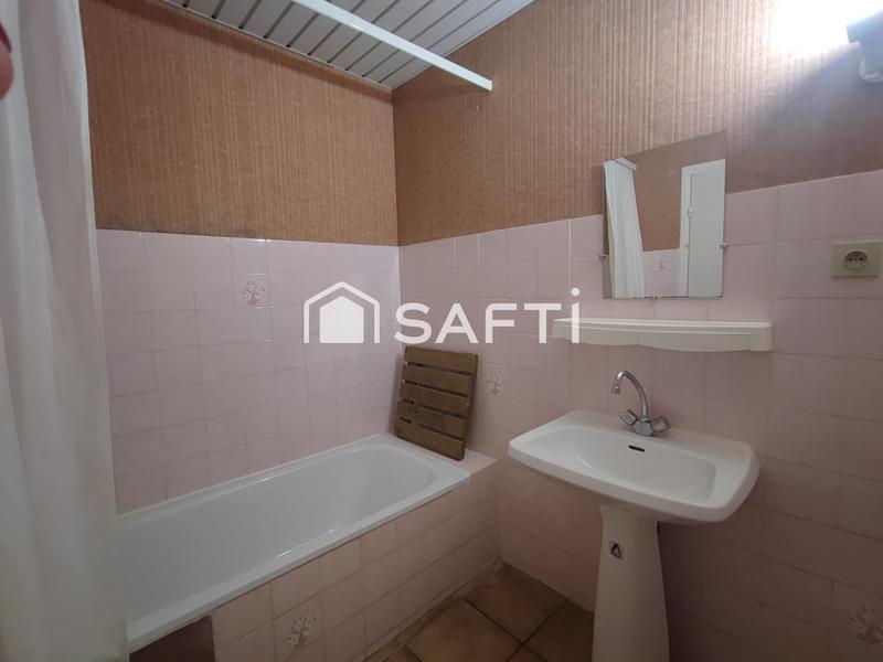 Maison - 375 m² - 13 pièces