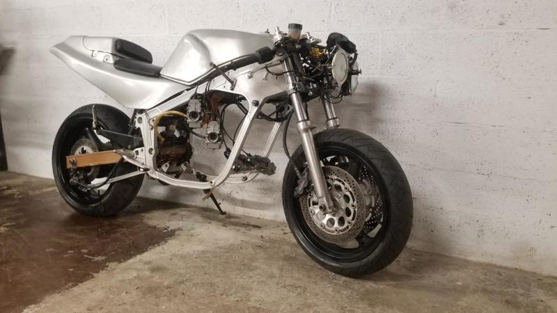 Suzuki Rg 500 gamma suzuki 0500 461