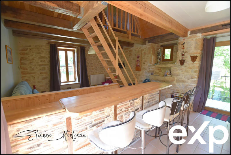 Maison traditionnelle - 157 m² - 6 pièces