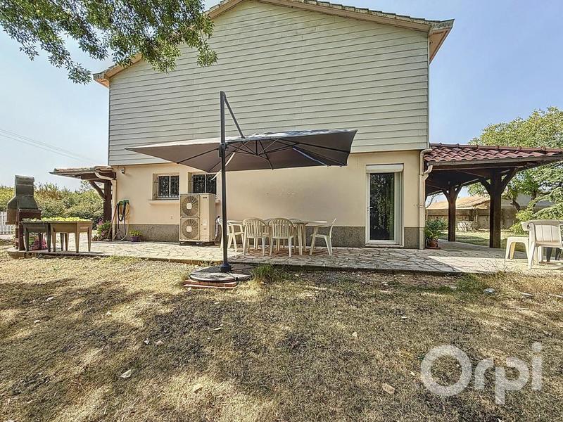 Maison - 180 m² - 7 pièces