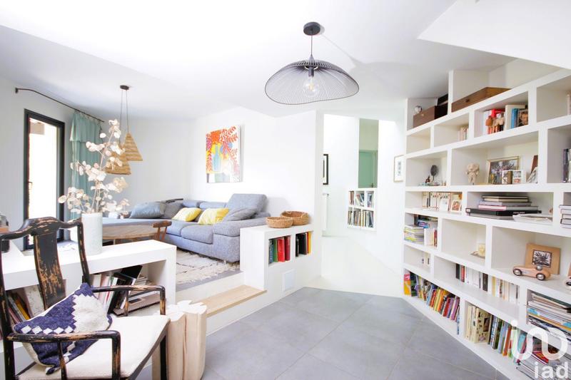 Maison - 300 m² - 10 pièces